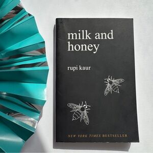 Milk and Honey Rupi Kaur Poetry Book Focuses on difficult topics. Ready to go